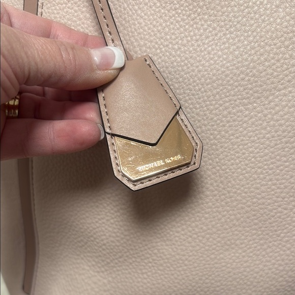 Michael Kors Whitney large leather  Pink Tote Bag with Elegant Design - Picture 3 of 16